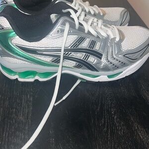 Asics (Green/Silver)